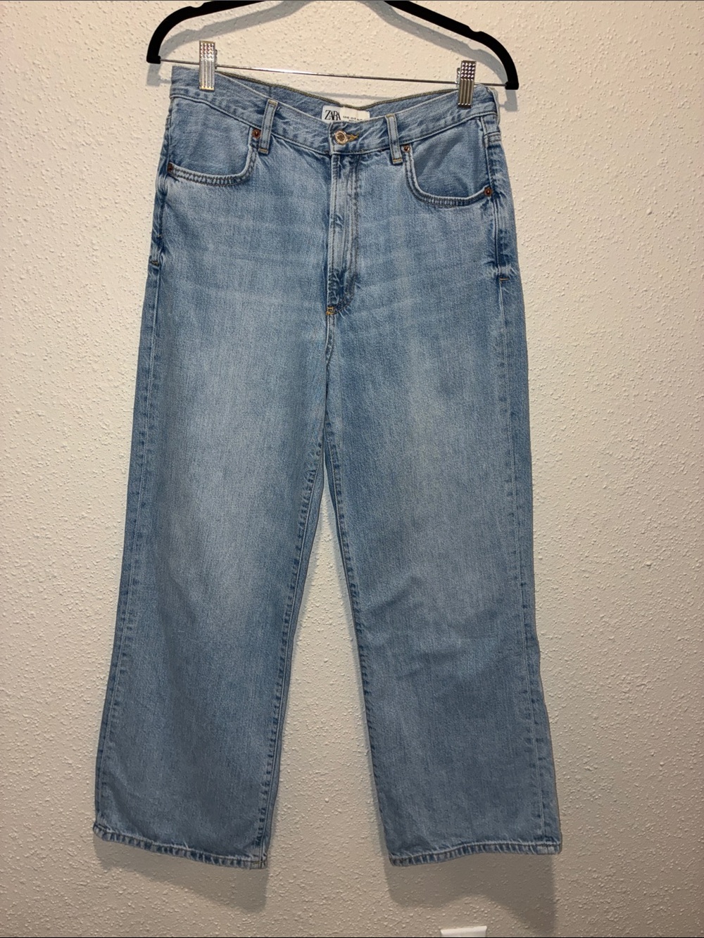 Zara Light Blue Relaxed Women’s Jeans